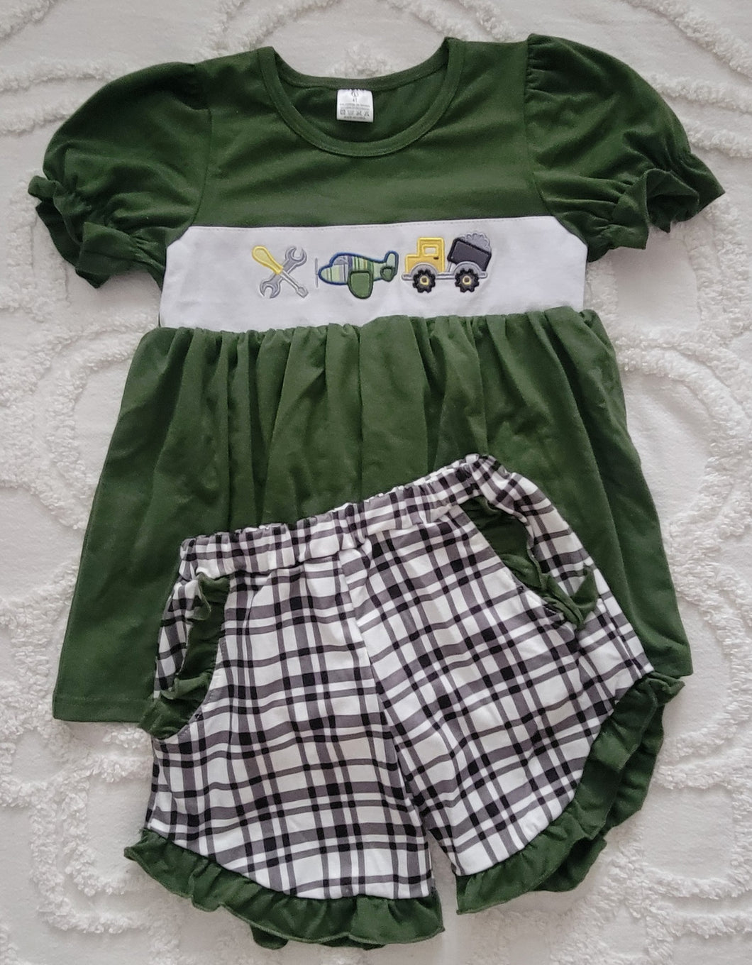 Work hard girls short set