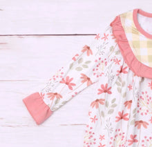 Load image into Gallery viewer, Wildflowers dress
